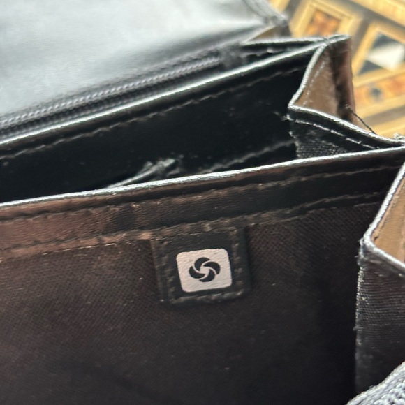 NEW Samsonite Ladies Black Wallet - Picture 5 of 7